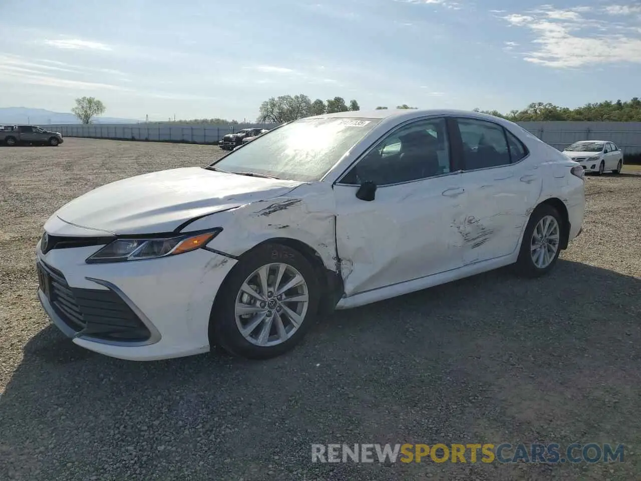 1 Photograph of a damaged car 4T1C11AK1RU257623 TOYOTA CAMRY 2024