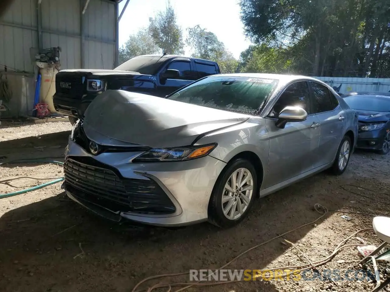 1 Фотография поврежденного автомобиля 4T1C11AK1RU866856 TOYOTA CAMRY 2024