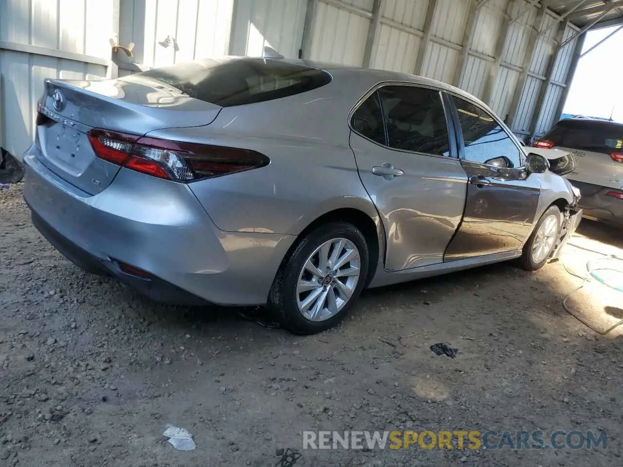 3 Фотография поврежденного автомобиля 4T1C11AK1RU866856 TOYOTA CAMRY 2024