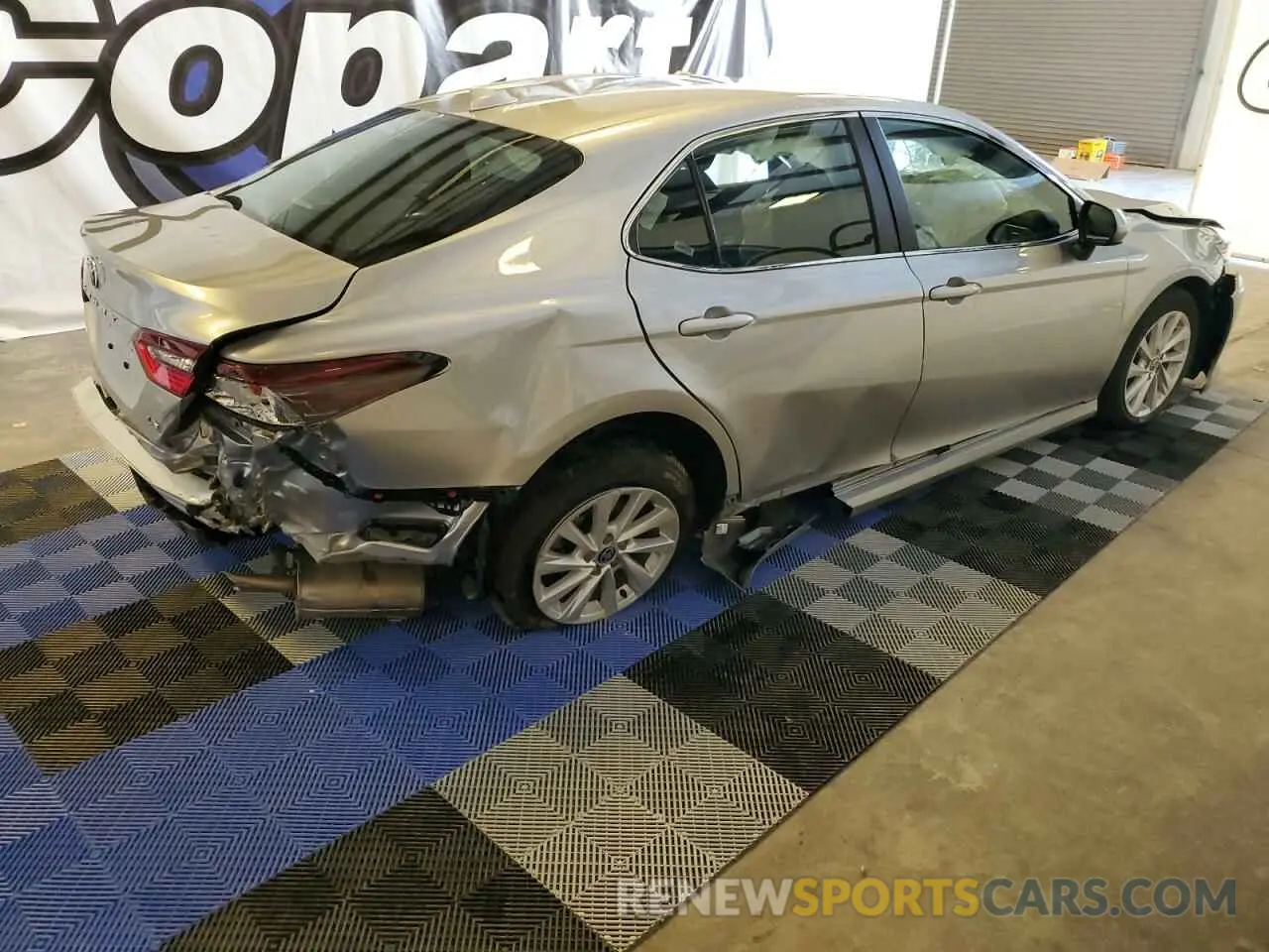 3 Photograph of a damaged car 4T1C11AK1RU903940 TOYOTA CAMRY 2024