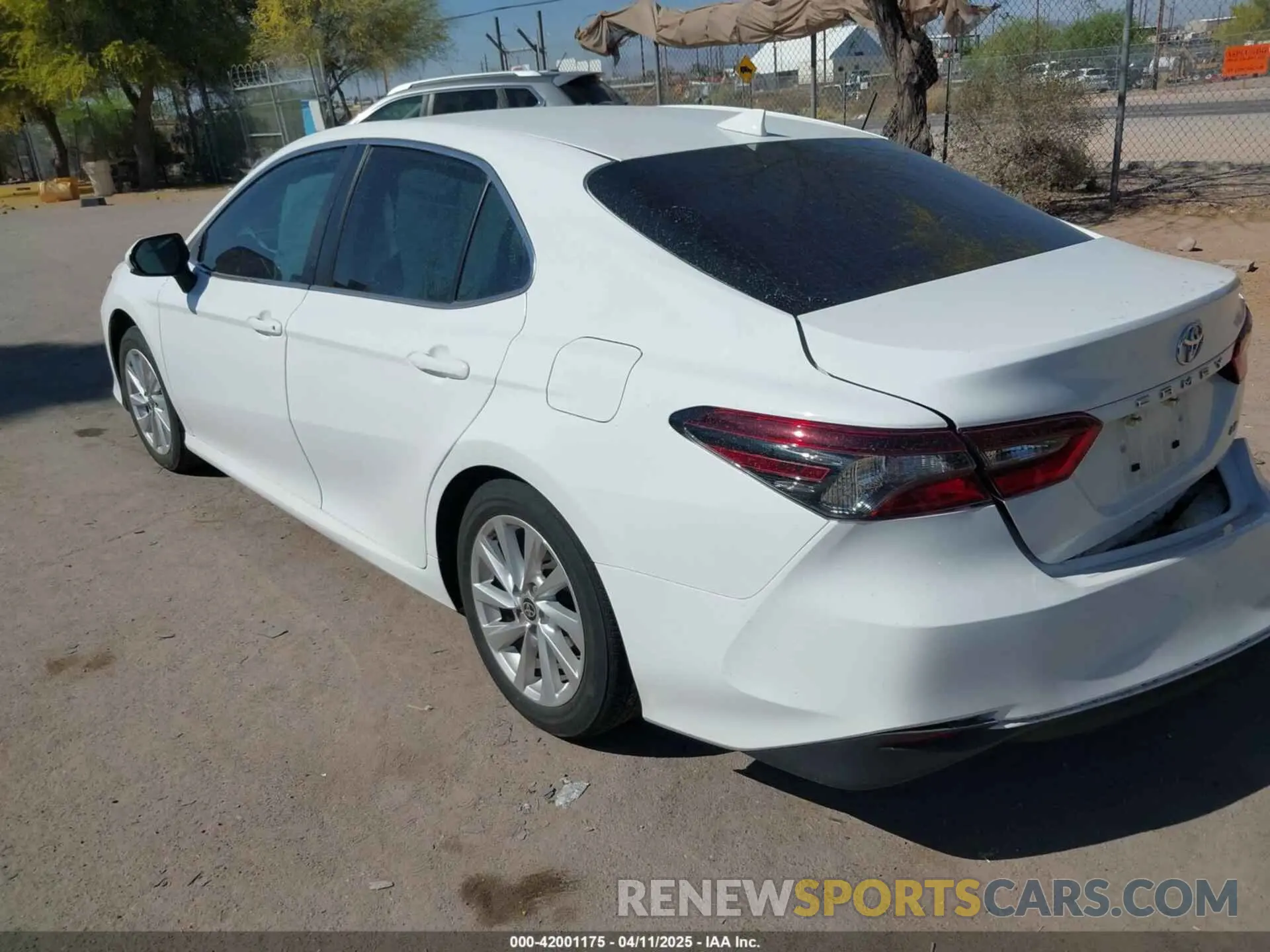 3 Photograph of a damaged car 4T1C11AK2RU863352 TOYOTA CAMRY 2024