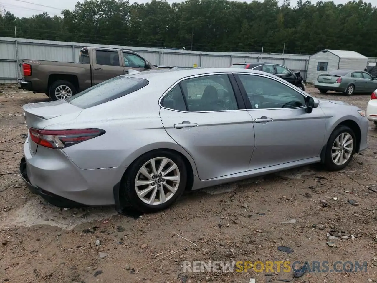 3 Photograph of a damaged car 4T1C11AK2RU899803 TOYOTA CAMRY 2024