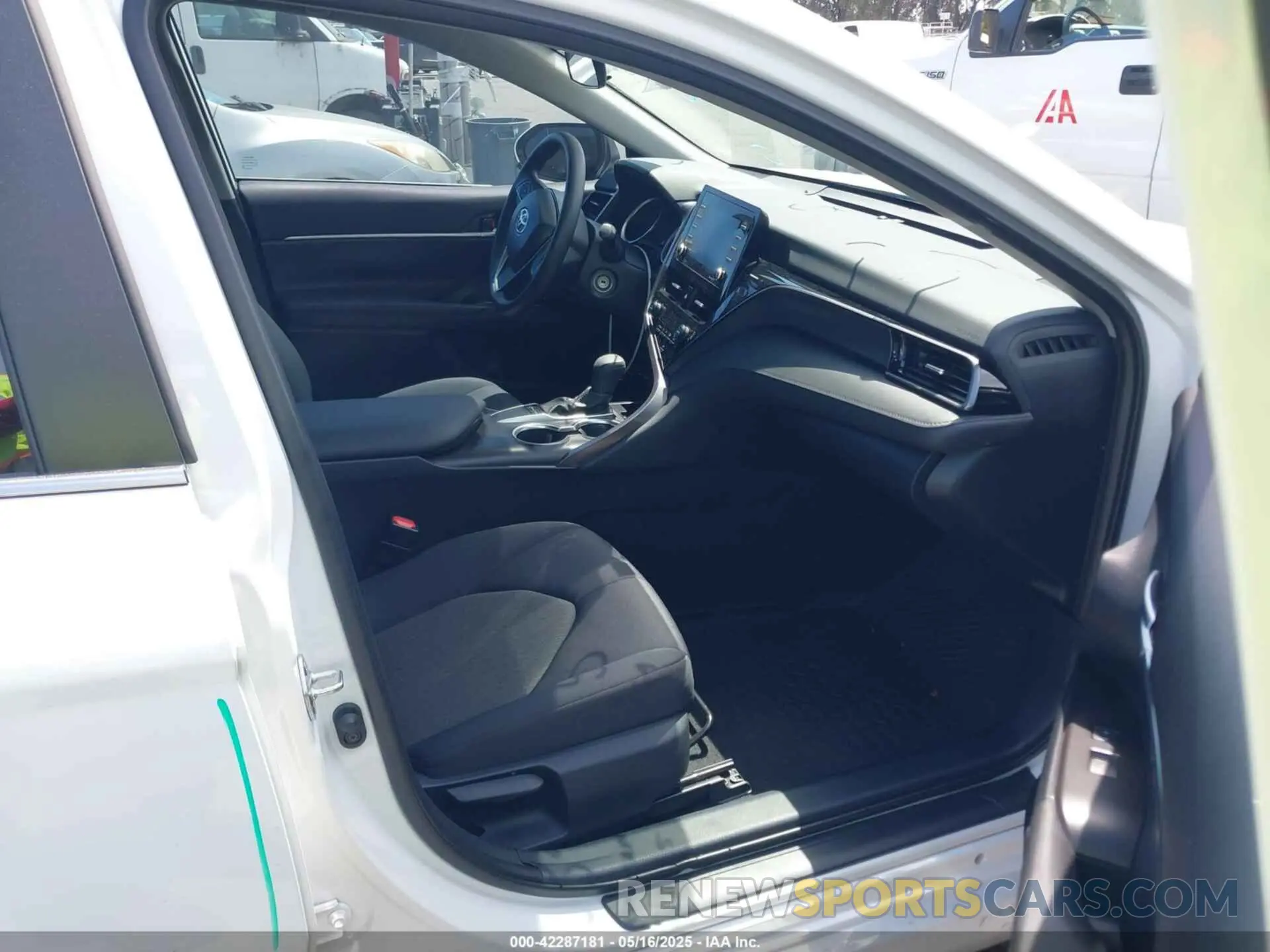 5 Фотография поврежденного автомобиля 4T1C11AK3RU888776 TOYOTA CAMRY 2024