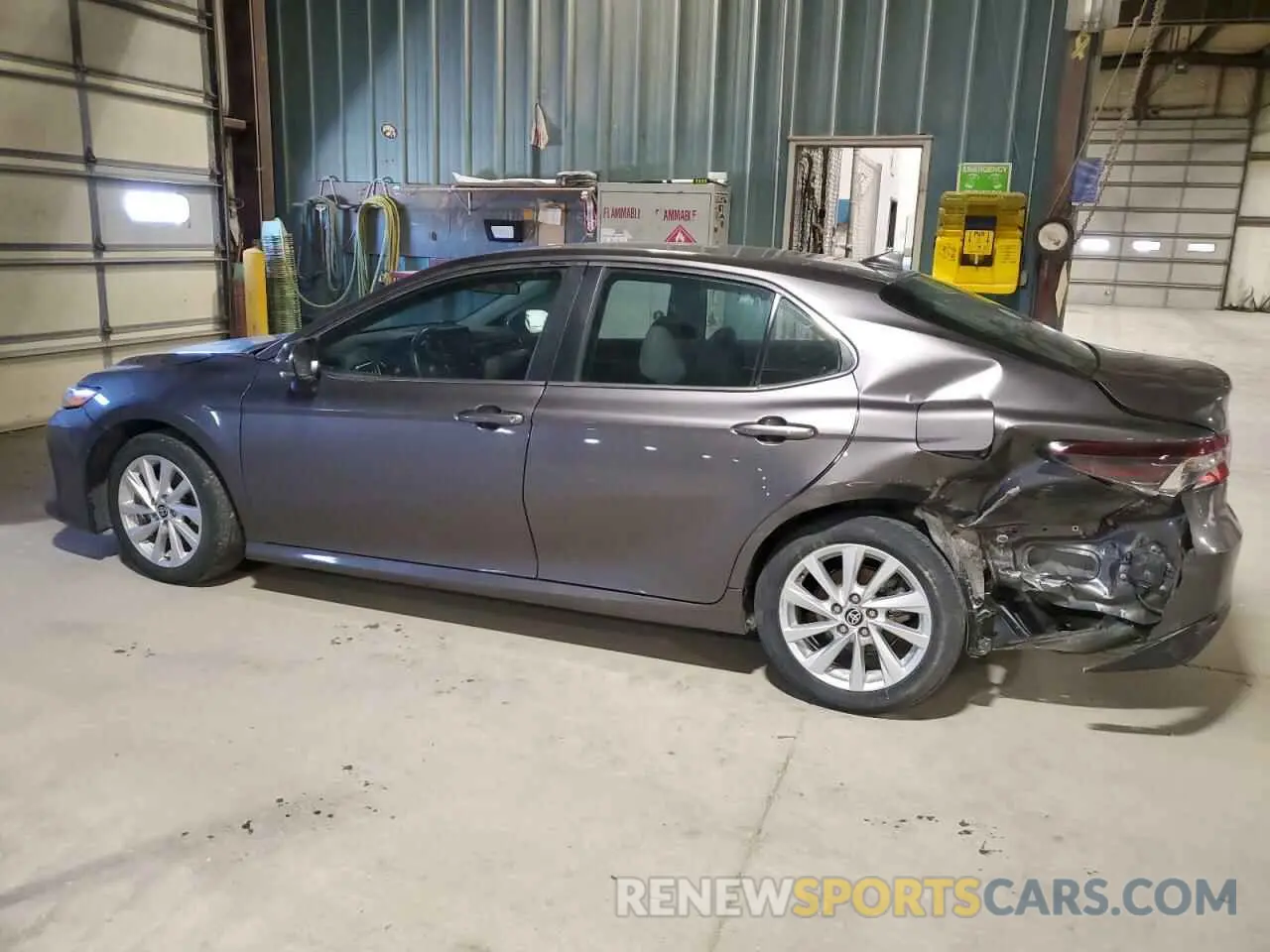 2 Фотография поврежденного автомобиля 4T1C11AK4RU863272 TOYOTA CAMRY 2024