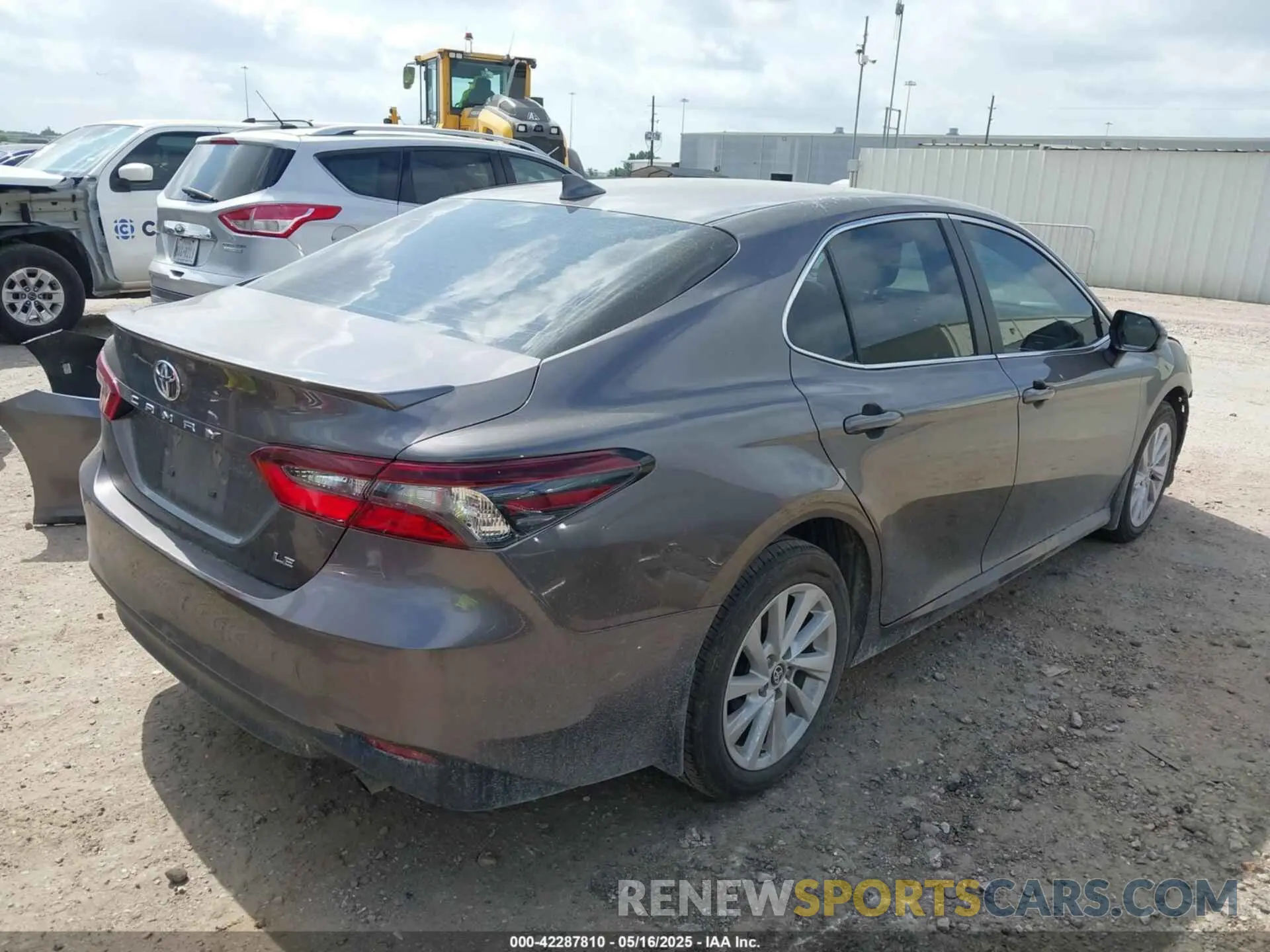 4 Фотография поврежденного автомобиля 4T1C11AK4RU906525 TOYOTA CAMRY 2024