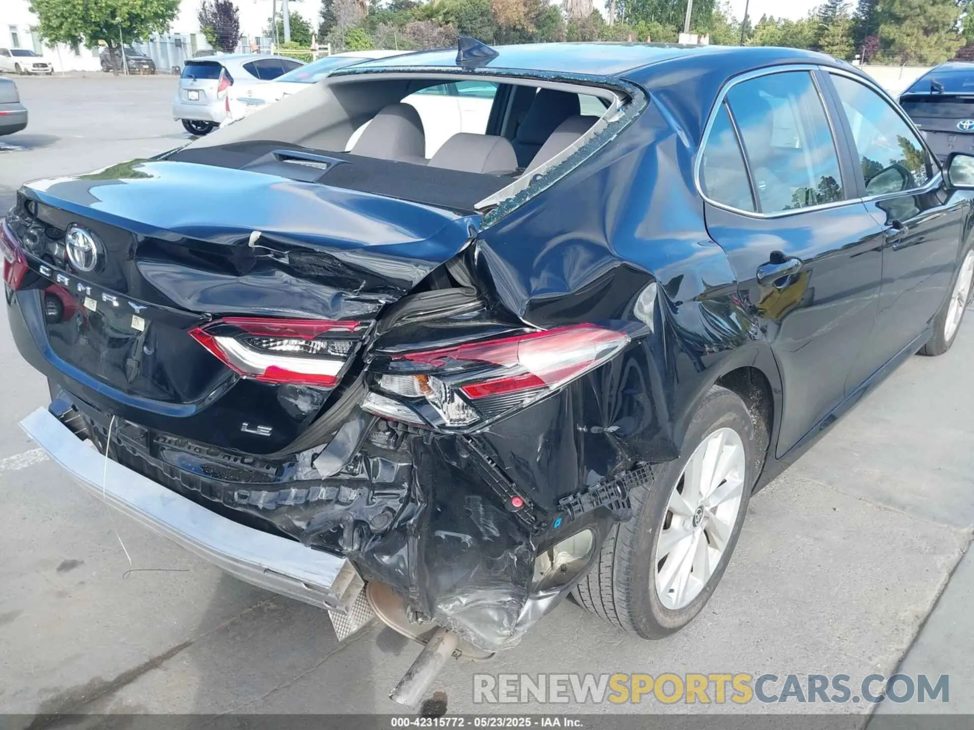 6 Фотография поврежденного автомобиля 4T1C11AK4RU915337 TOYOTA CAMRY 2024