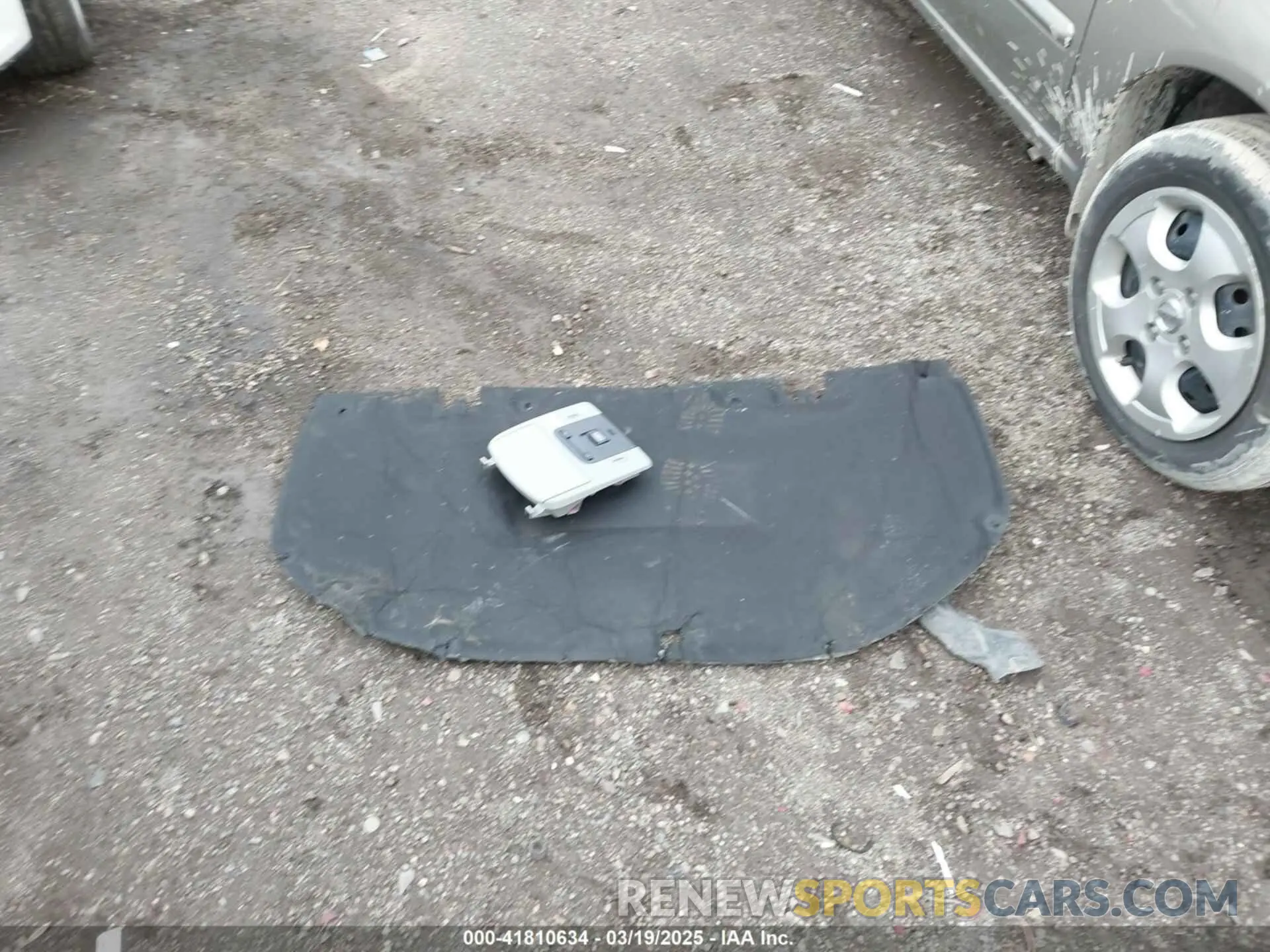12 Photograph of a damaged car 4T1C11AK5RU899617 TOYOTA CAMRY 2024