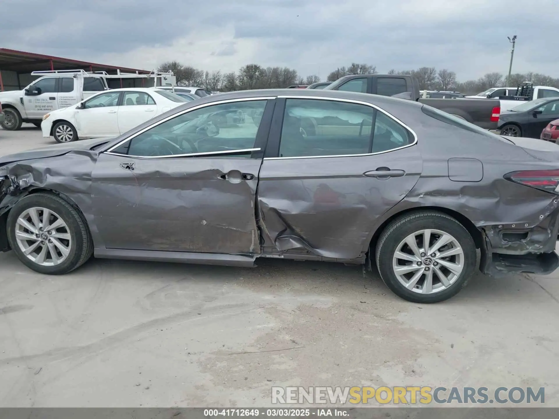 15 Photograph of a damaged car 4T1C11AK6RU850099 TOYOTA CAMRY 2024