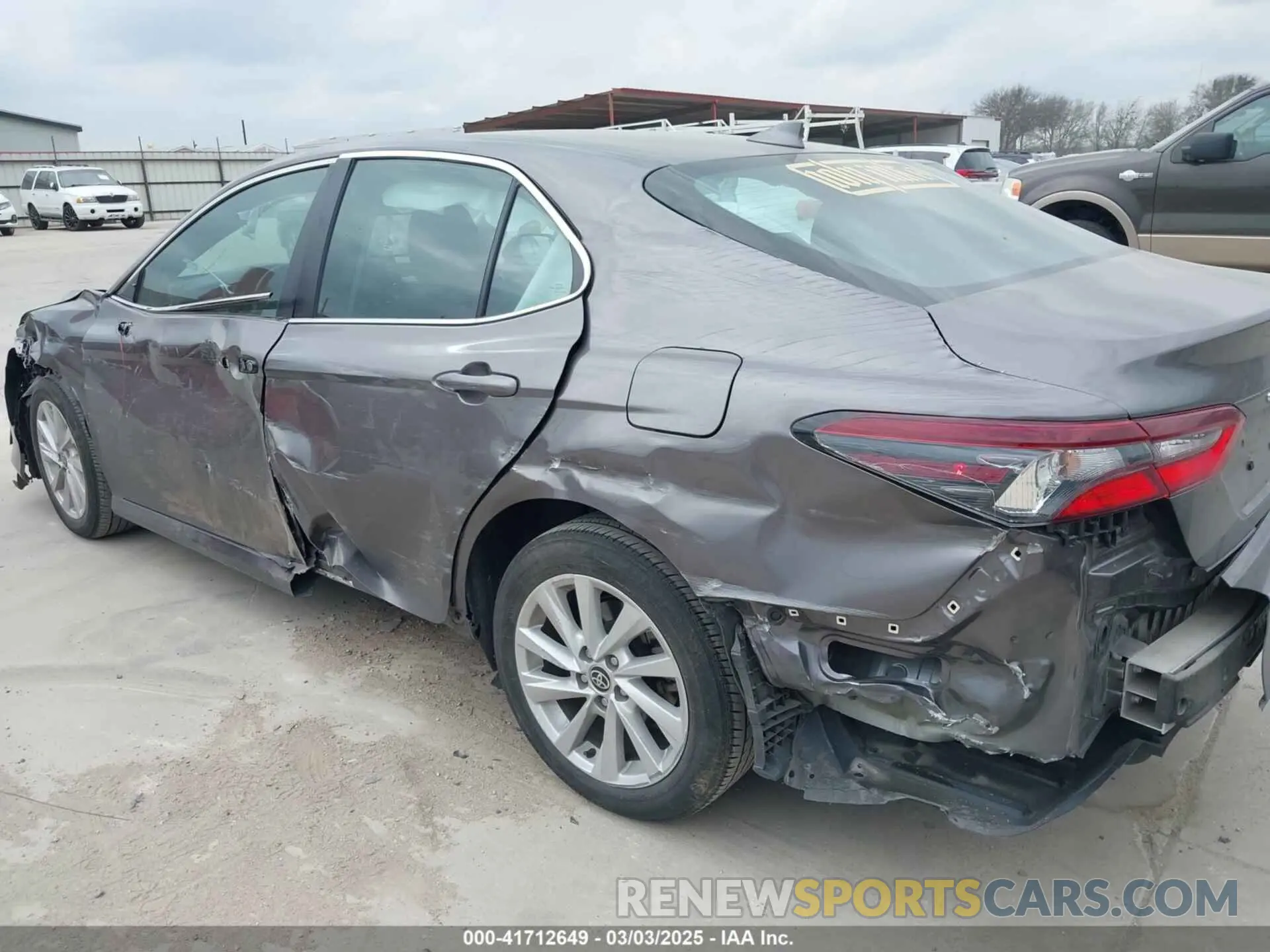 6 Photograph of a damaged car 4T1C11AK6RU850099 TOYOTA CAMRY 2024