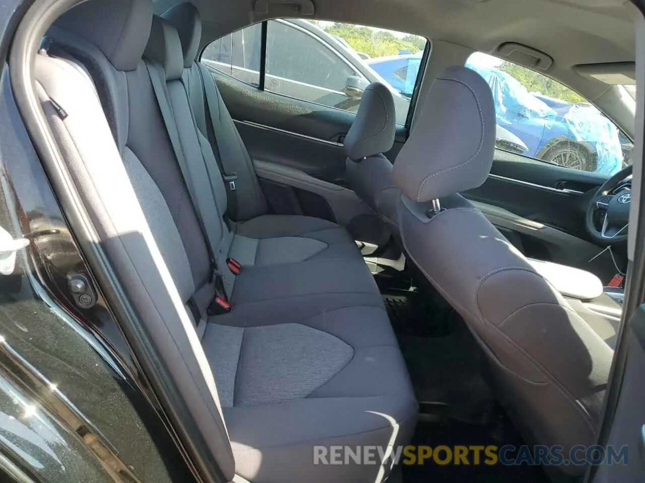 10 Фотография поврежденного автомобиля 4T1C11AK7RU201587 TOYOTA CAMRY 2024