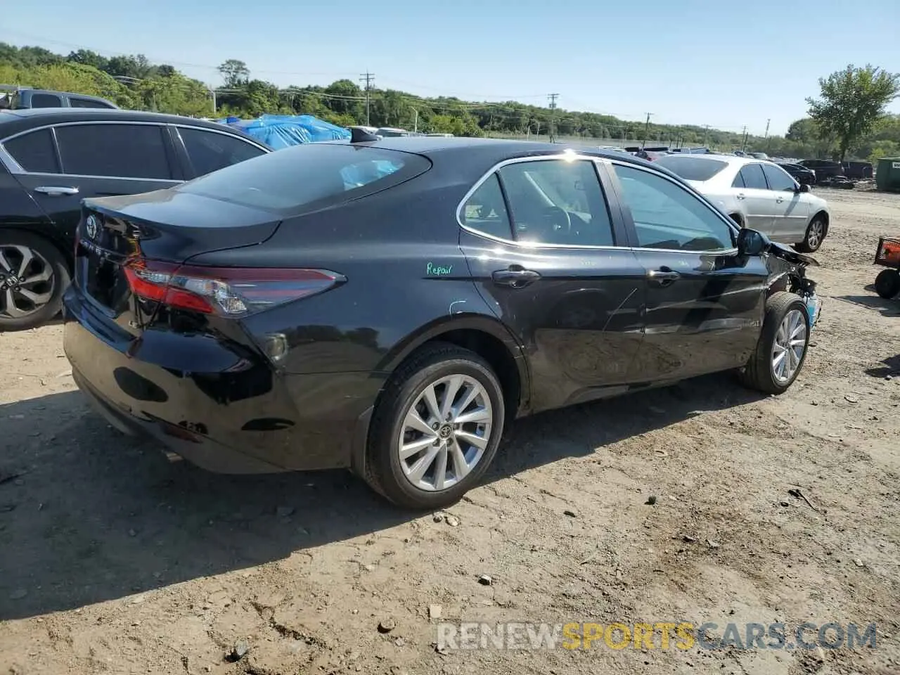 3 Фотография поврежденного автомобиля 4T1C11AK7RU201587 TOYOTA CAMRY 2024