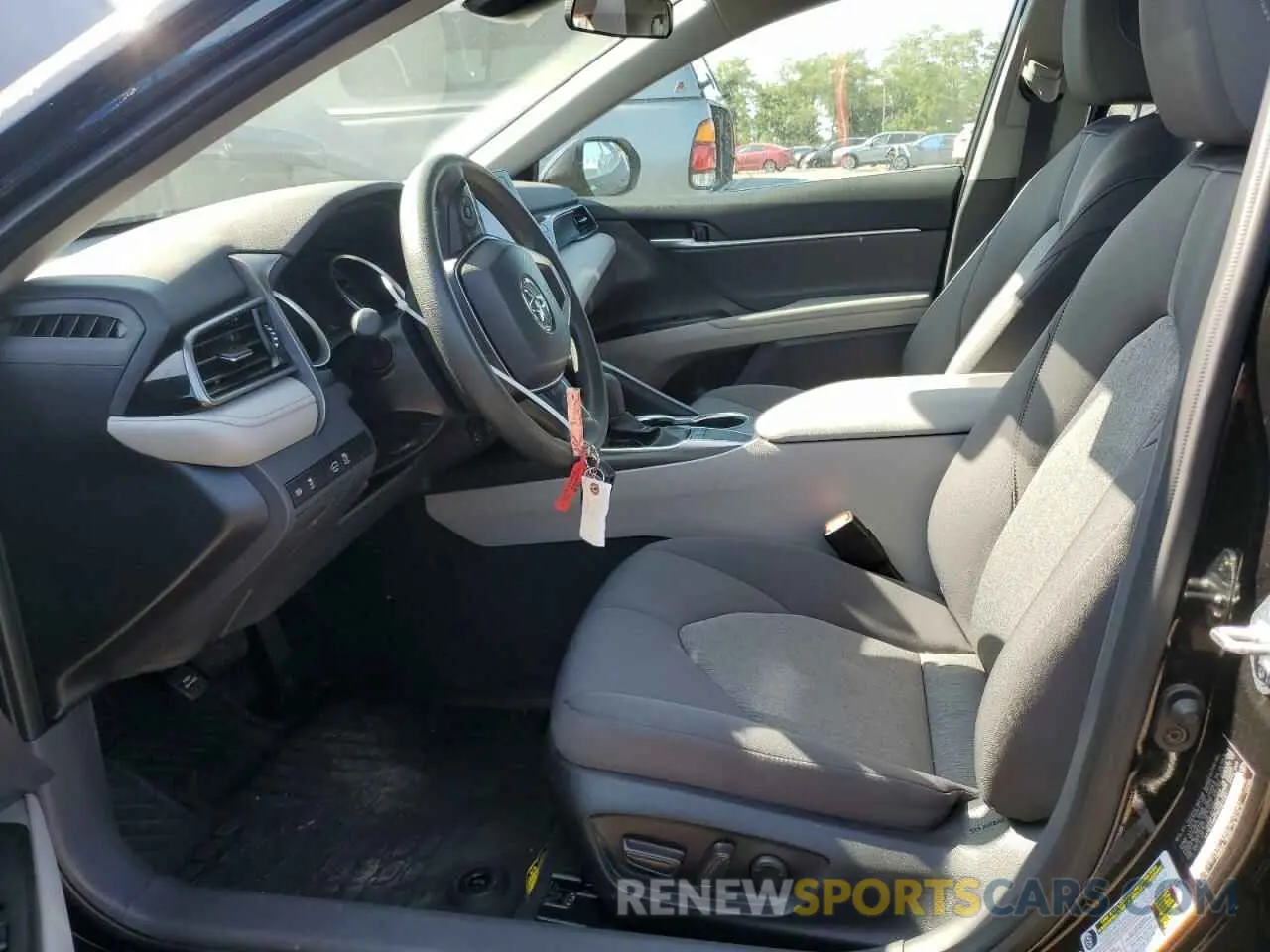 7 Фотография поврежденного автомобиля 4T1C11AK7RU201587 TOYOTA CAMRY 2024