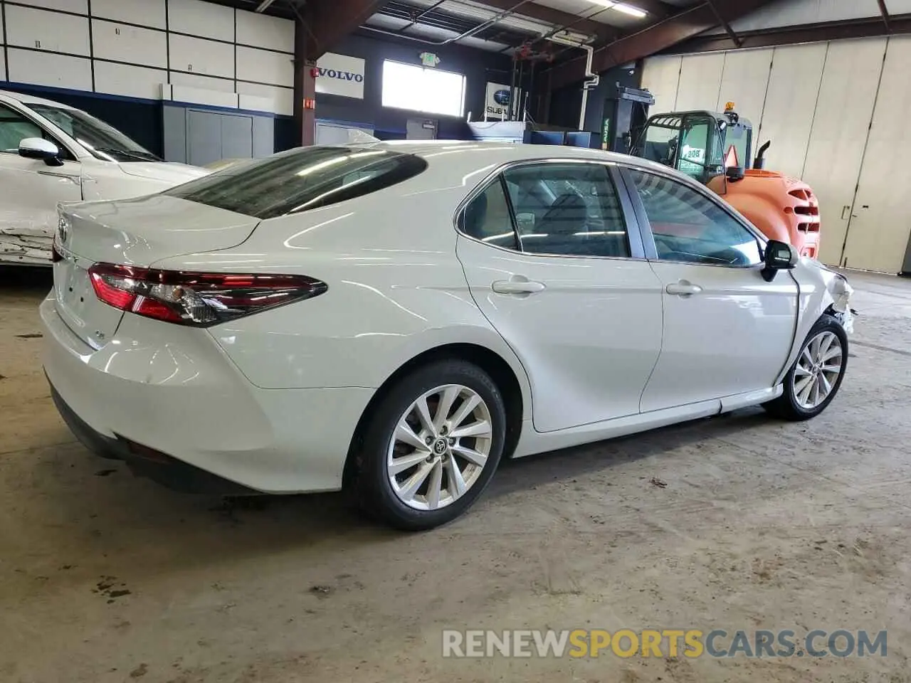 3 Photograph of a damaged car 4T1C11AK7RU228885 TOYOTA CAMRY 2024