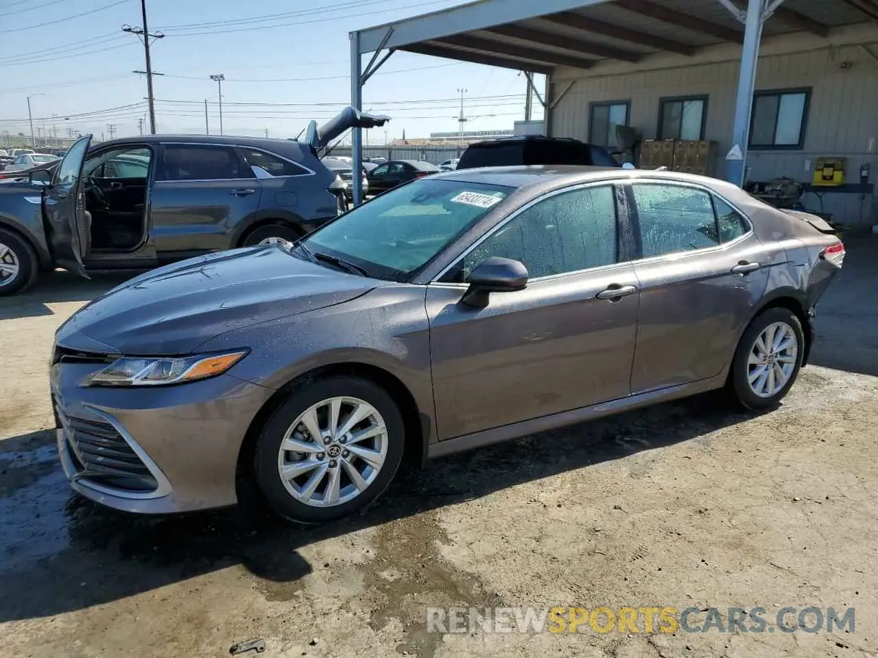 1 Photograph of a damaged car 4T1C11AK7RU860608 TOYOTA CAMRY 2024