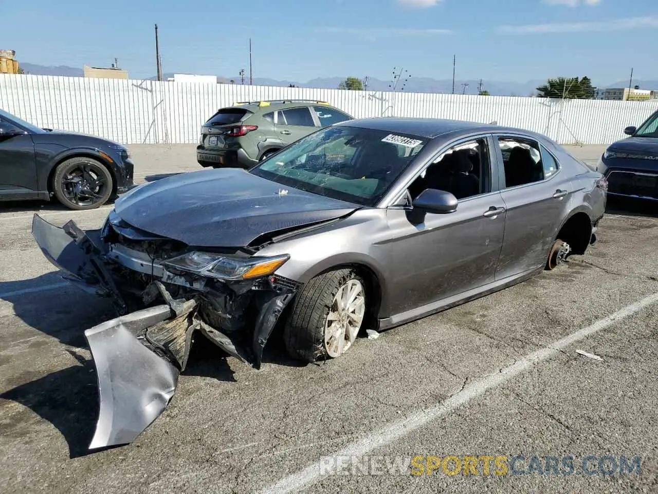 1 Фотография поврежденного автомобиля 4T1C11AK7RU862214 TOYOTA CAMRY 2024