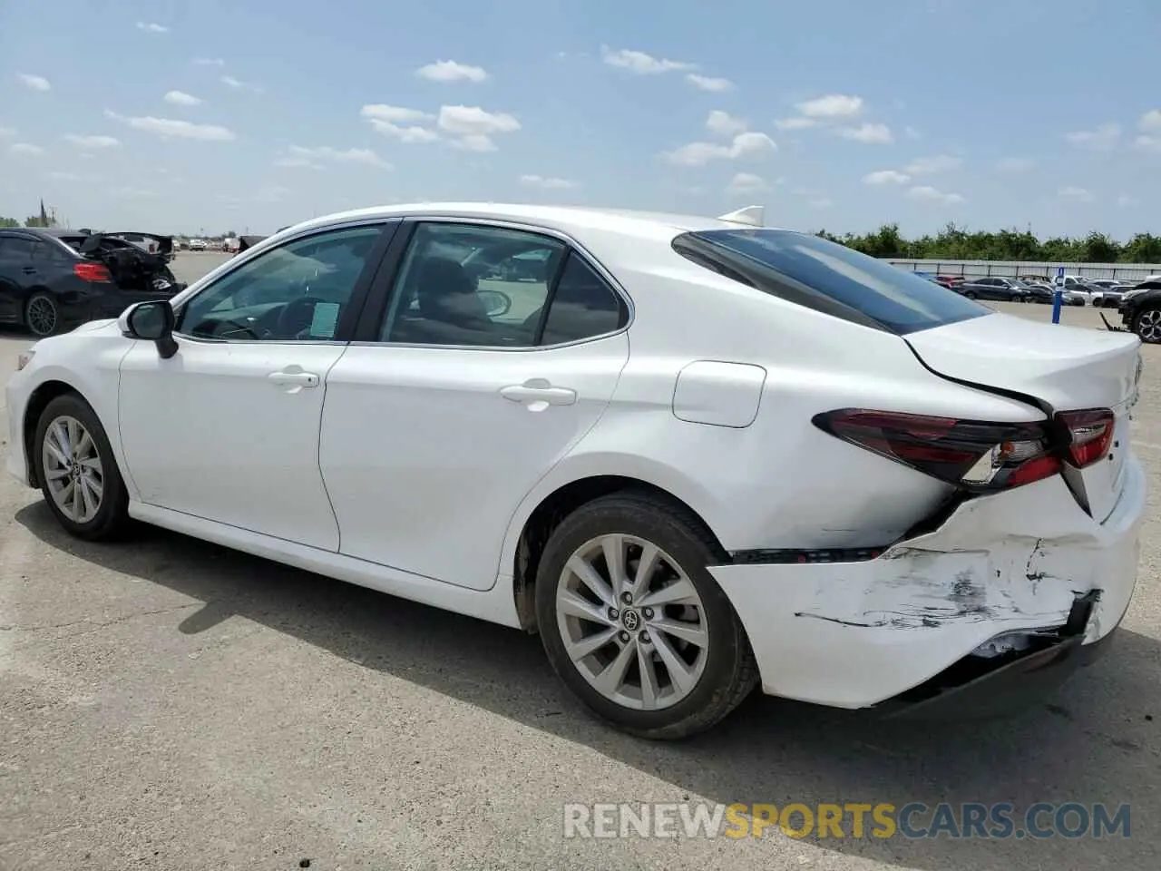 2 Фотография поврежденного автомобиля 4T1C11AK7RU863928 TOYOTA CAMRY 2024