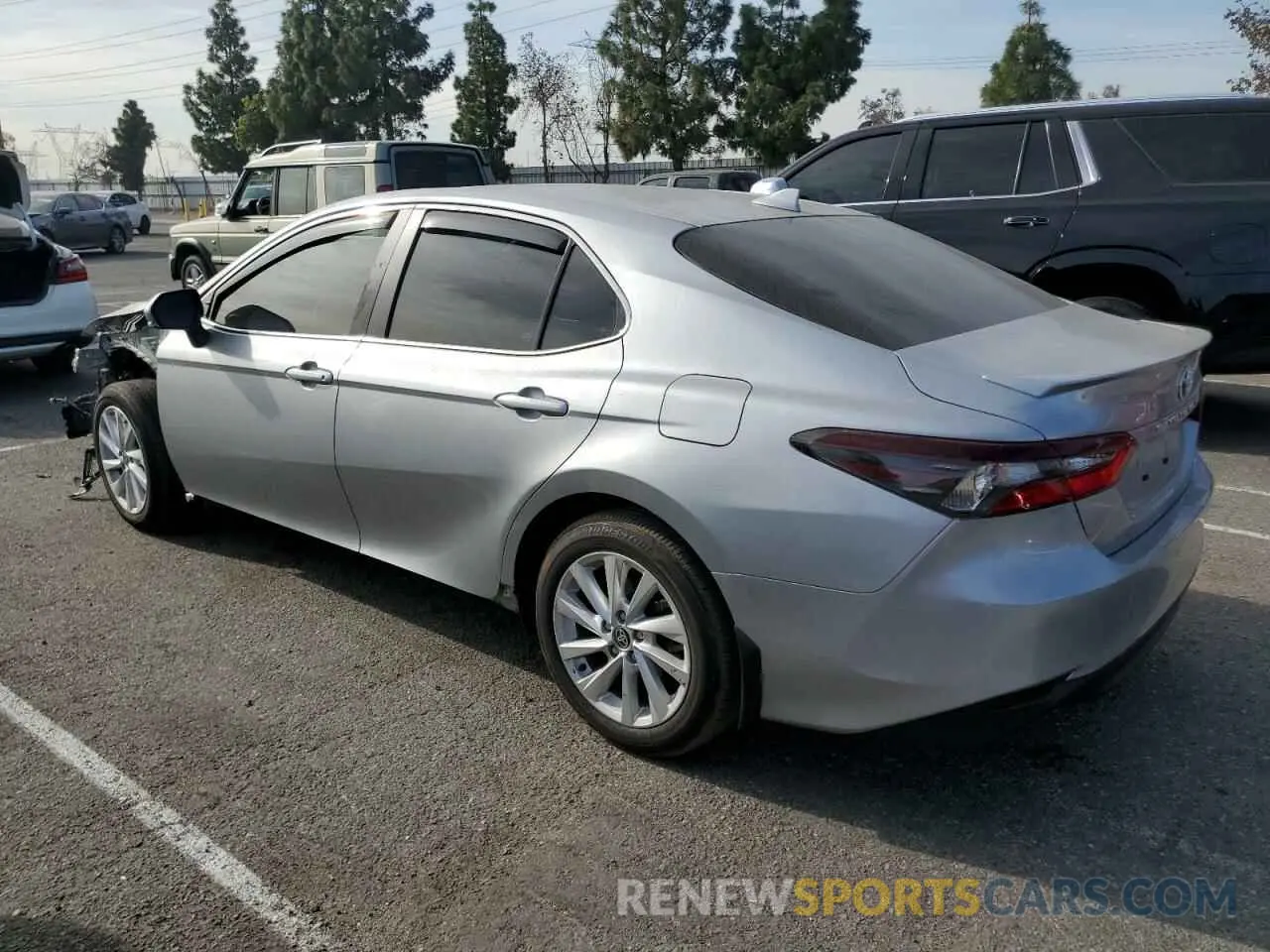 2 Фотография поврежденного автомобиля 4T1C11AK7RU898436 TOYOTA CAMRY 2024