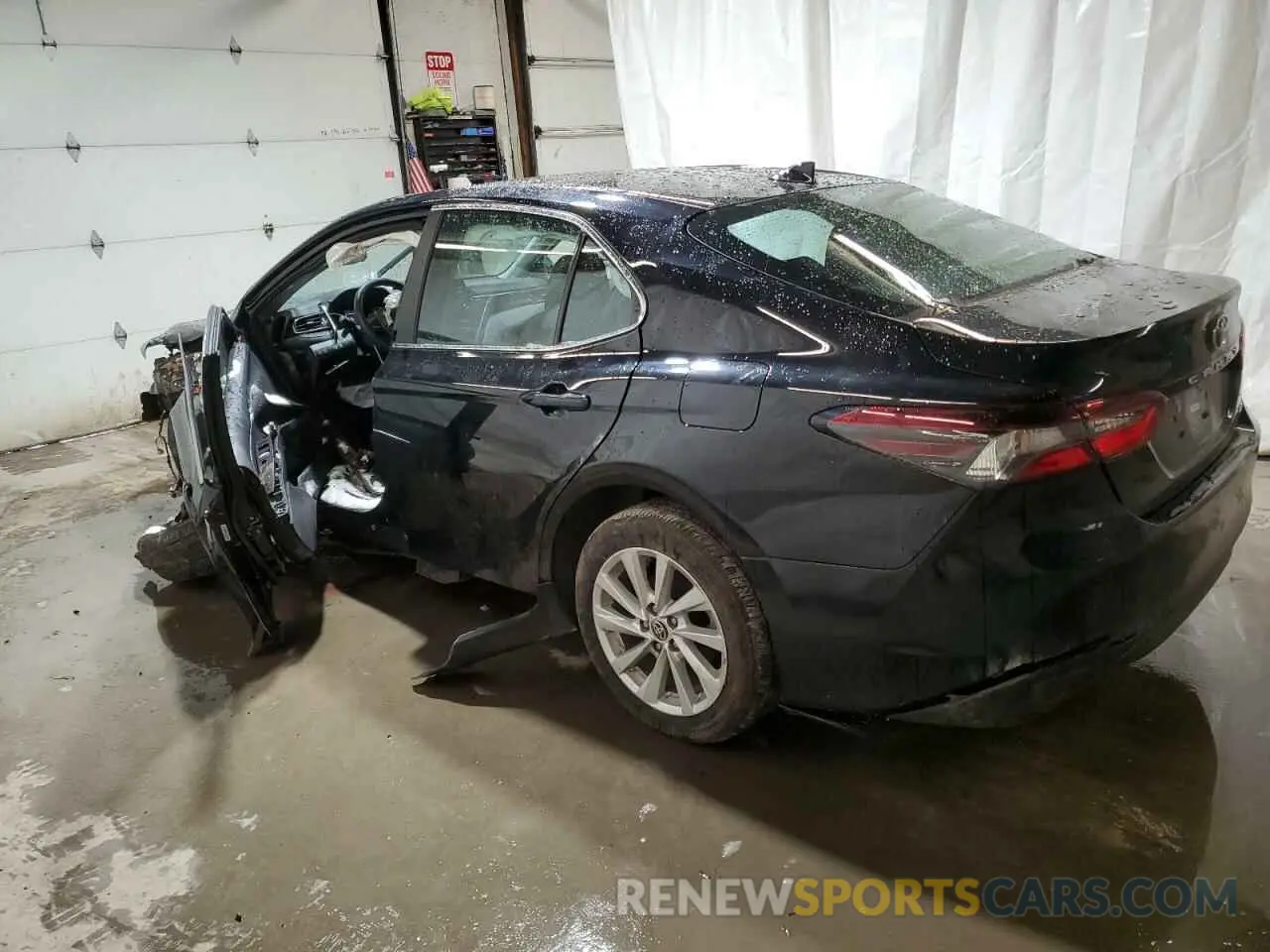 2 Фотография поврежденного автомобиля 4T1C11AK7RU901271 TOYOTA CAMRY 2024