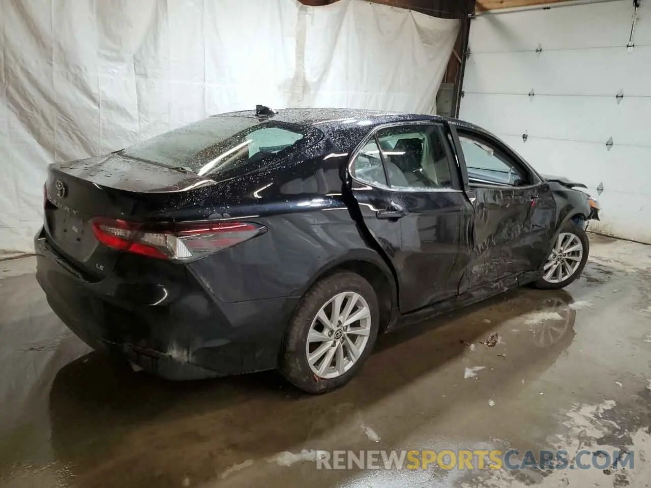 3 Фотография поврежденного автомобиля 4T1C11AK7RU901271 TOYOTA CAMRY 2024