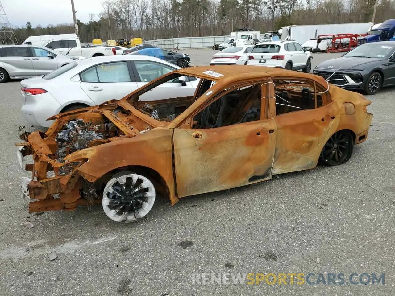 1 Photograph of a damaged car 4T1C11AK8RU206782 TOYOTA CAMRY 2024
