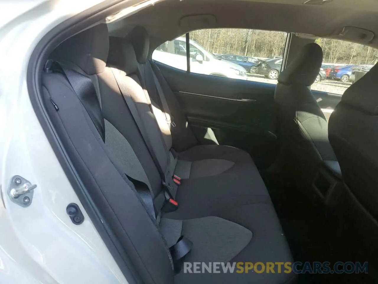 10 Фотография поврежденного автомобиля 4T1C11AK9RU871223 TOYOTA CAMRY 2024