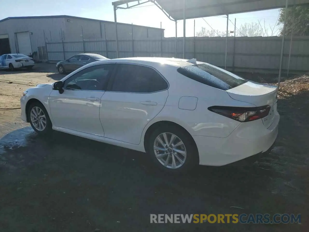 2 Фотография поврежденного автомобиля 4T1C11AK9RU871223 TOYOTA CAMRY 2024