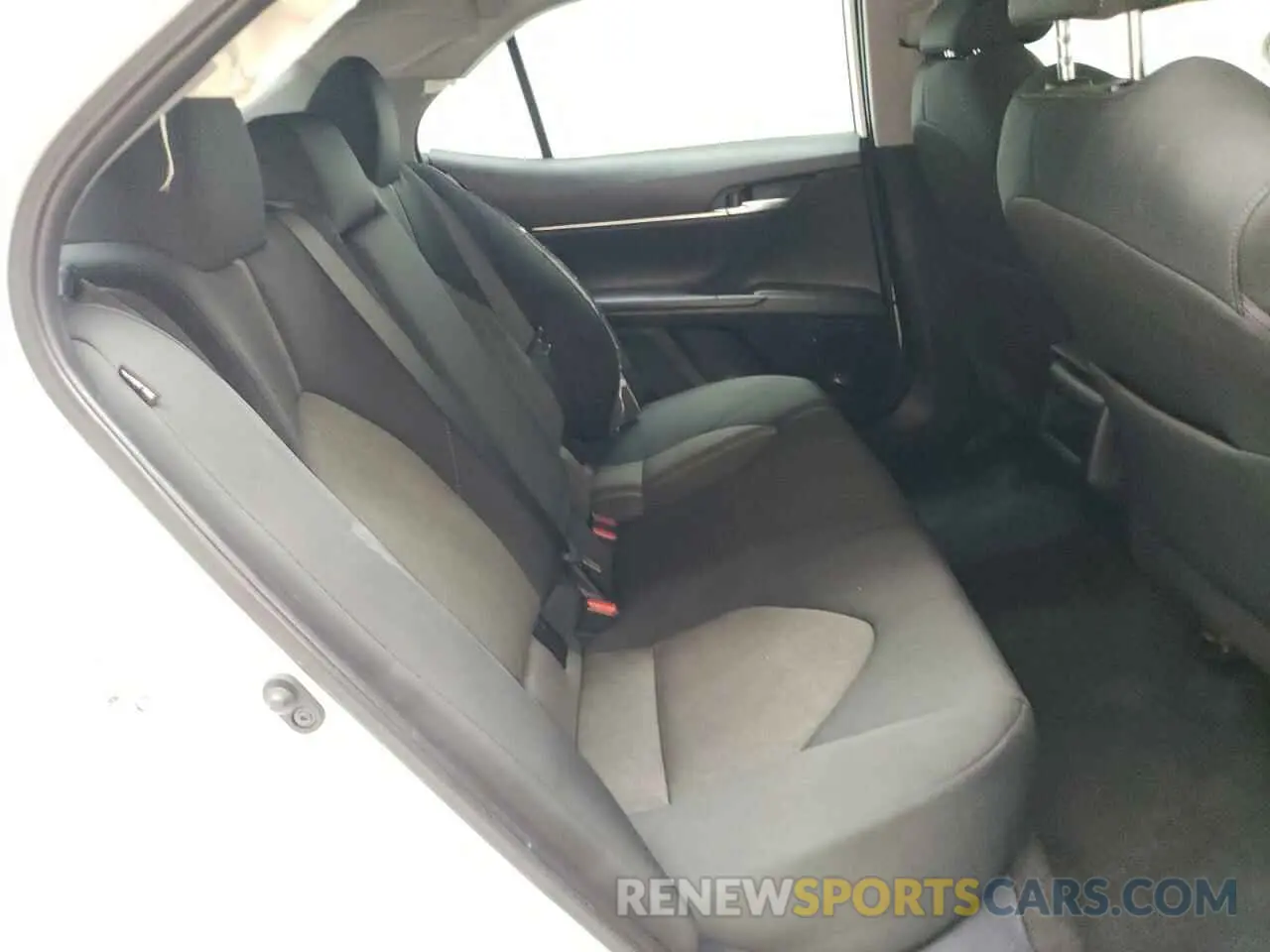 10 Фотография поврежденного автомобиля 4T1C11AK9RU872002 TOYOTA CAMRY 2024