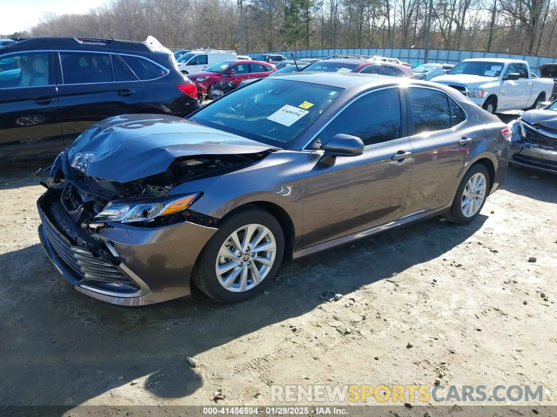 2 Фотография поврежденного автомобиля 4T1C11AKXRU859565 TOYOTA CAMRY 2024
