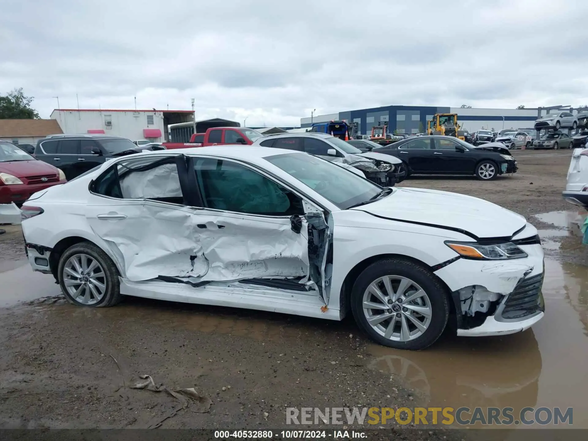 13 Photograph of a damaged car 4T1C11AKXRU860814 TOYOTA CAMRY 2024