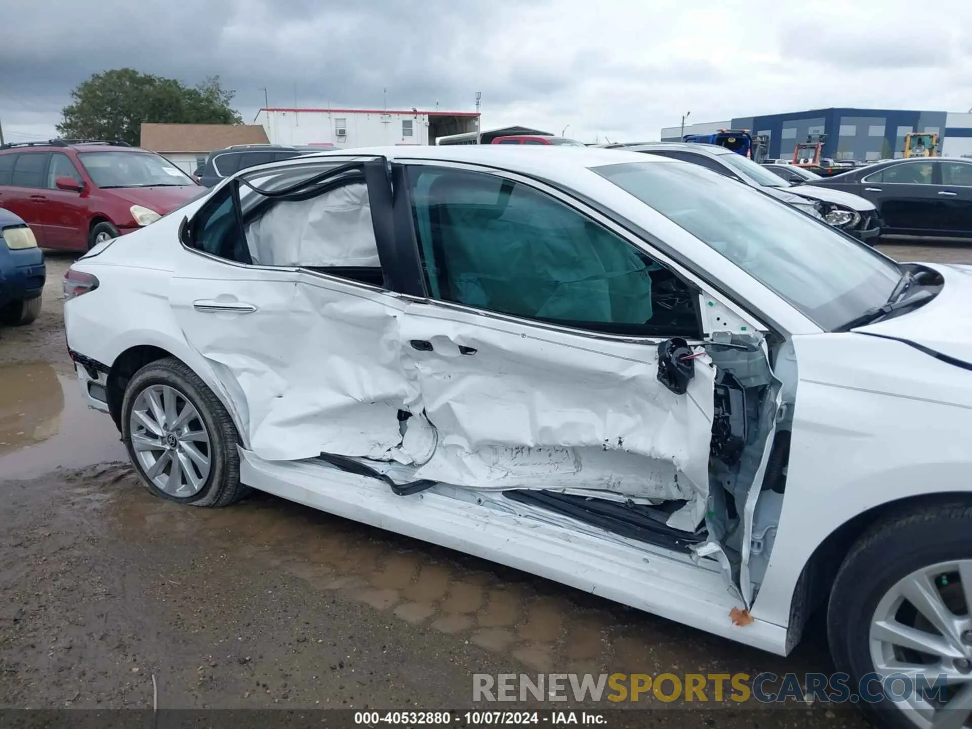 6 Photograph of a damaged car 4T1C11AKXRU860814 TOYOTA CAMRY 2024