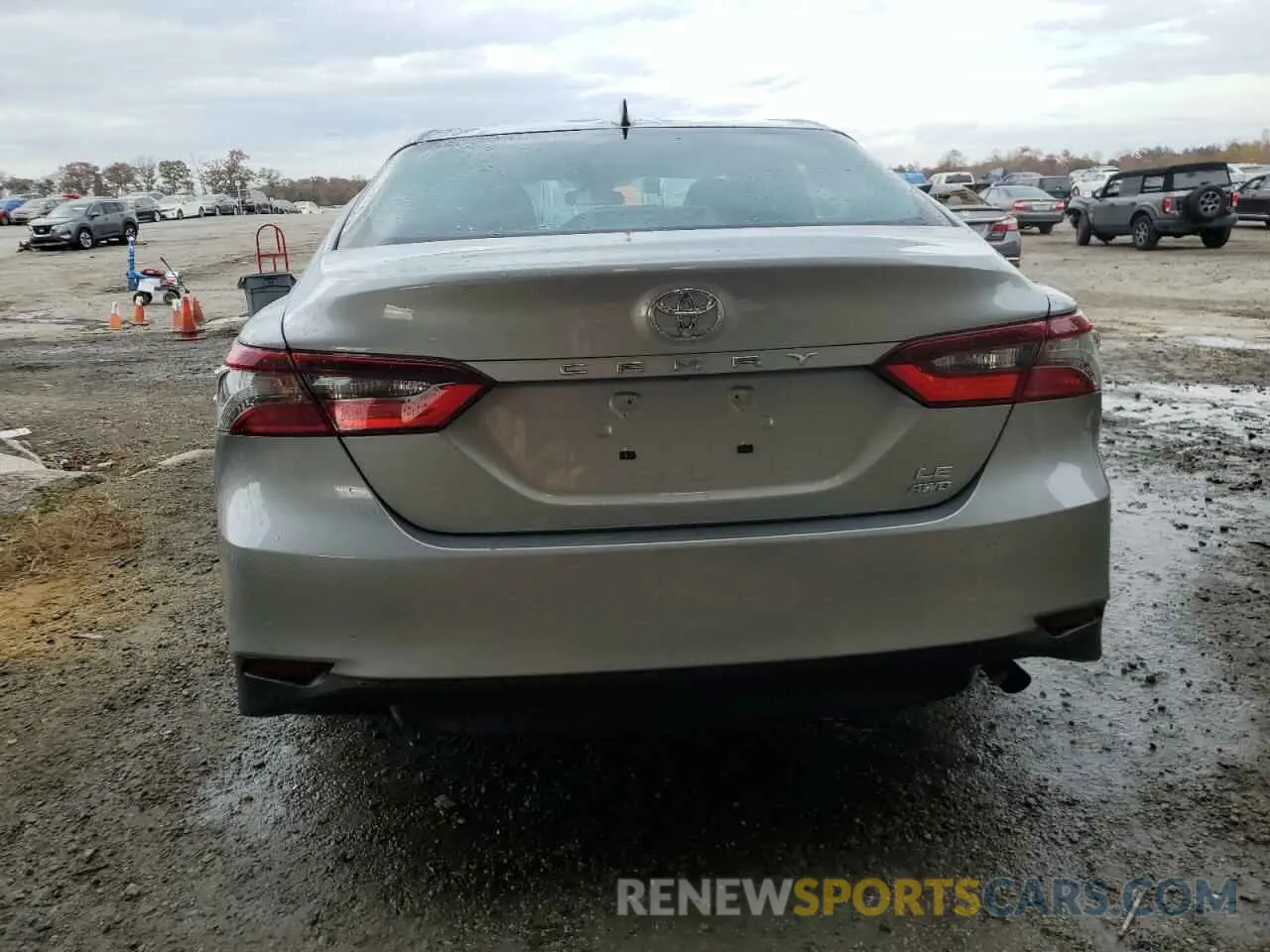 6 Фотография поврежденного автомобиля 4T1C11BK5RU117783 TOYOTA CAMRY 2024