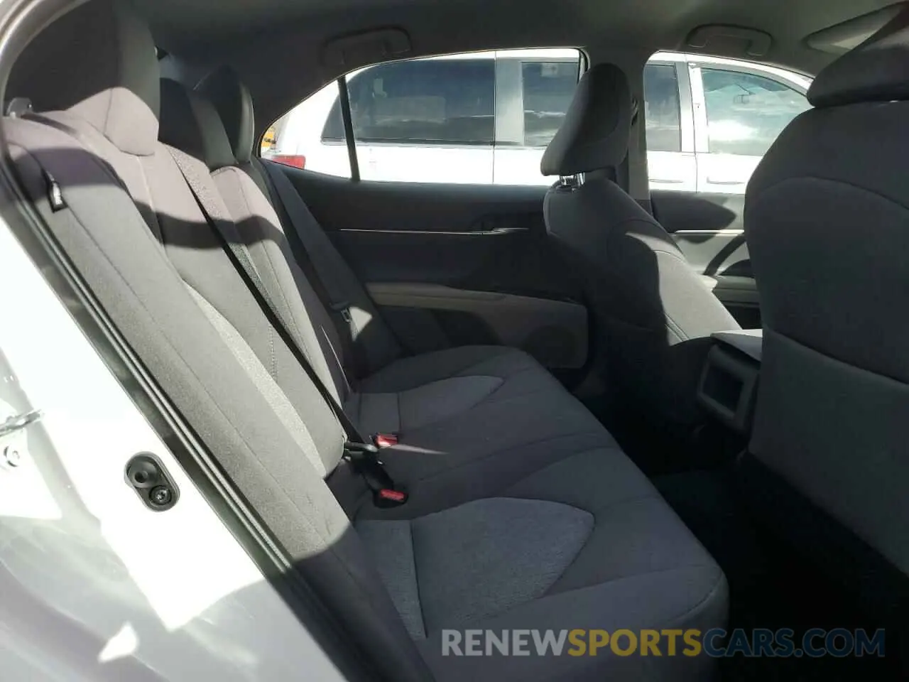 10 Фотография поврежденного автомобиля 4T1C11BK8RU131788 TOYOTA CAMRY 2024