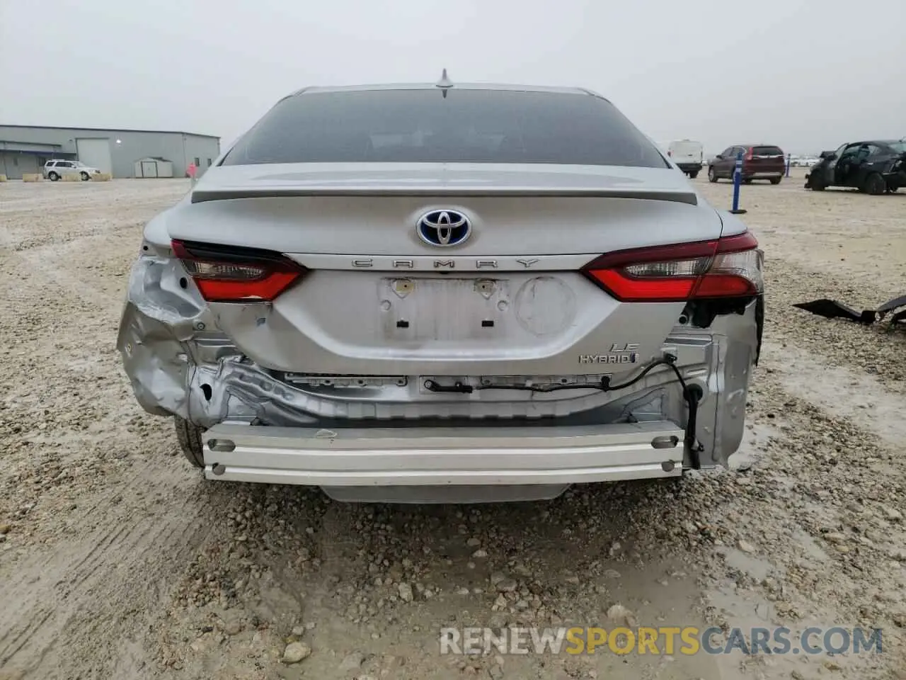 6 Photograph of a damaged car 4T1C31AK0RU621427 TOYOTA CAMRY 2024