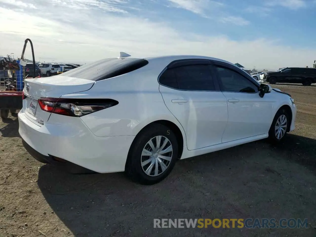 3 Photograph of a damaged car 4T1C31AK2RU072393 TOYOTA CAMRY 2024
