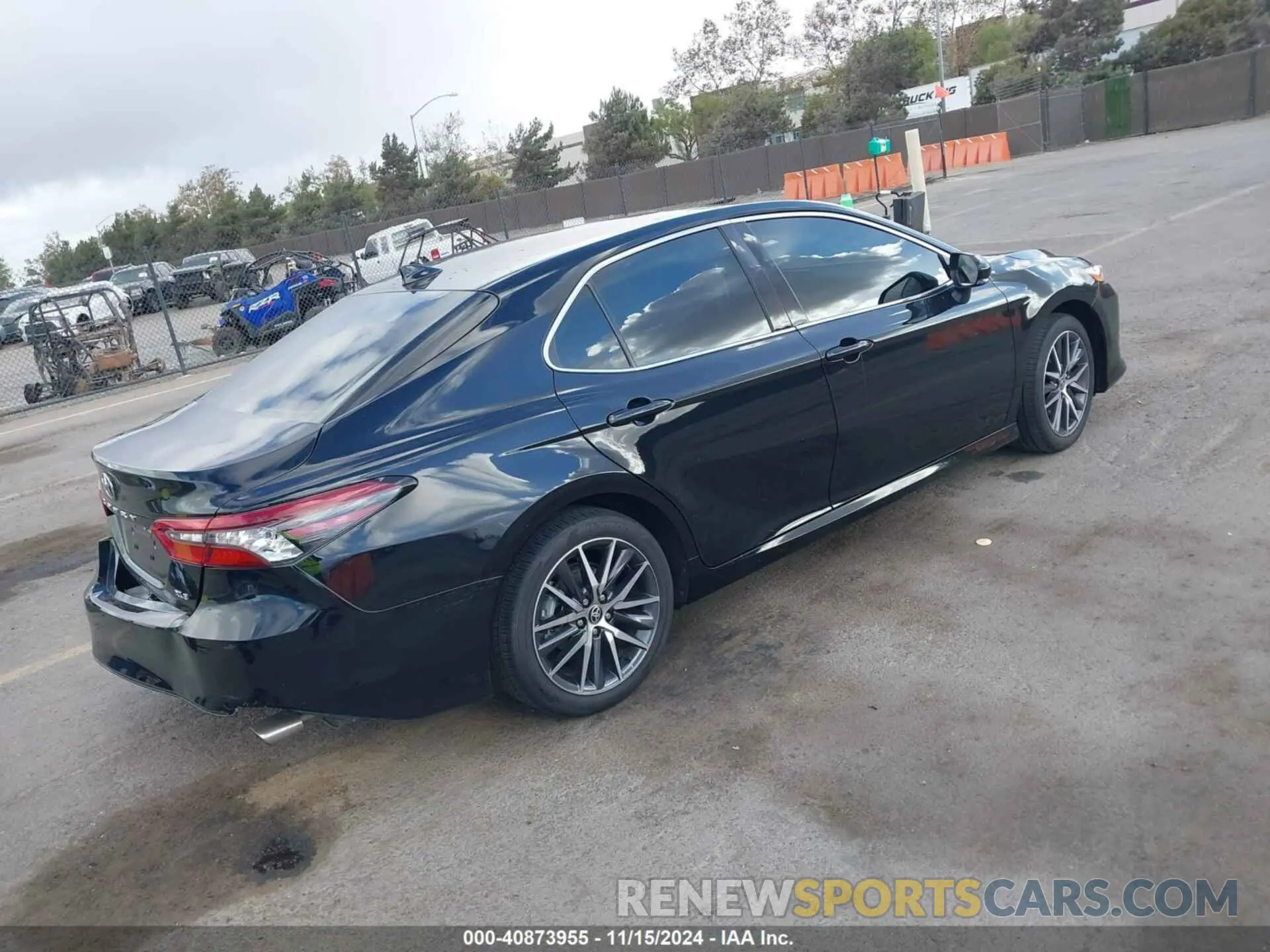 4 Фотография поврежденного автомобиля 4T1F11AK9RU856301 TOYOTA CAMRY 2024