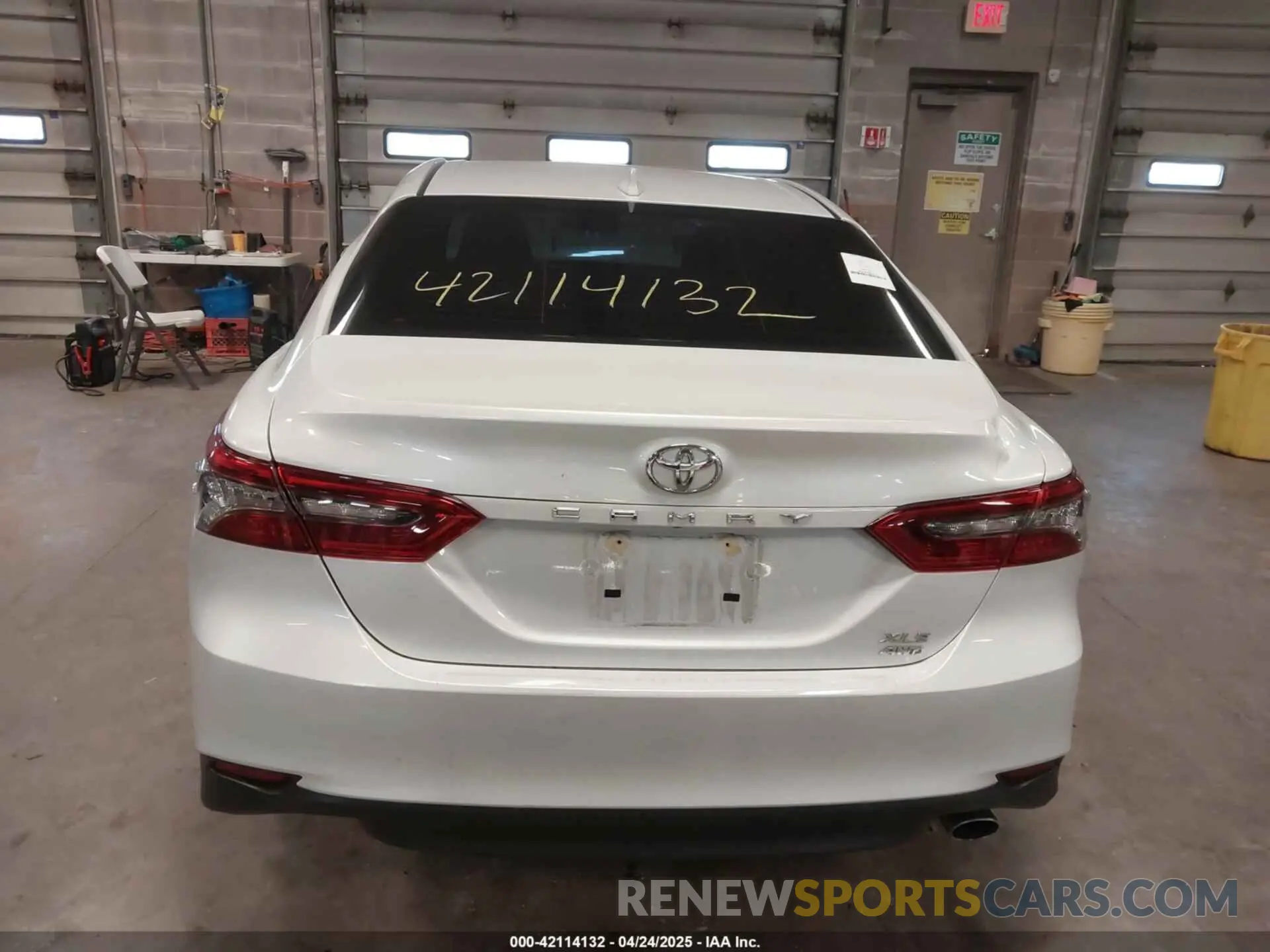 17 Photograph of a damaged car 4T1F11BK6RU120611 TOYOTA CAMRY 2024