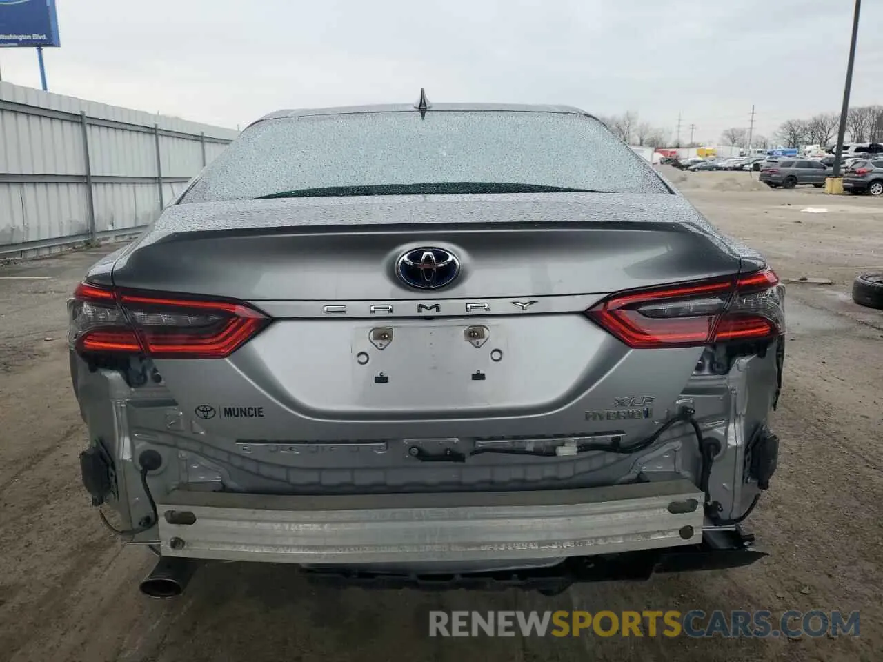 6 Photograph of a damaged car 4T1F31AK2RU625928 TOYOTA CAMRY 2024