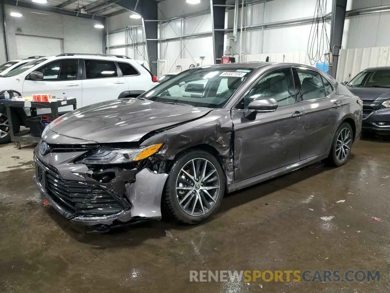 1 Photograph of a damaged car 4T1F31AK7RU072595 TOYOTA CAMRY 2024