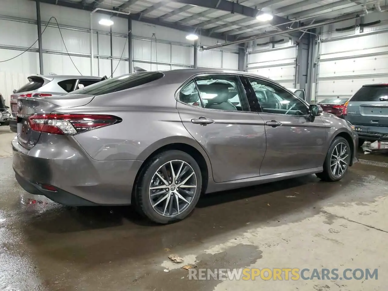3 Photograph of a damaged car 4T1F31AK7RU072595 TOYOTA CAMRY 2024