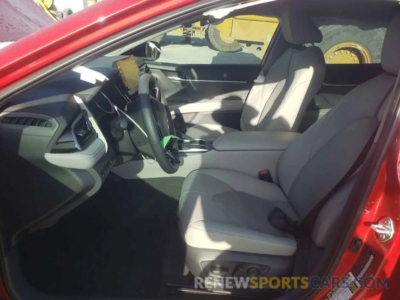 7 Фотография поврежденного автомобиля 4T1FZ1AK3RU094589 TOYOTA CAMRY 2024