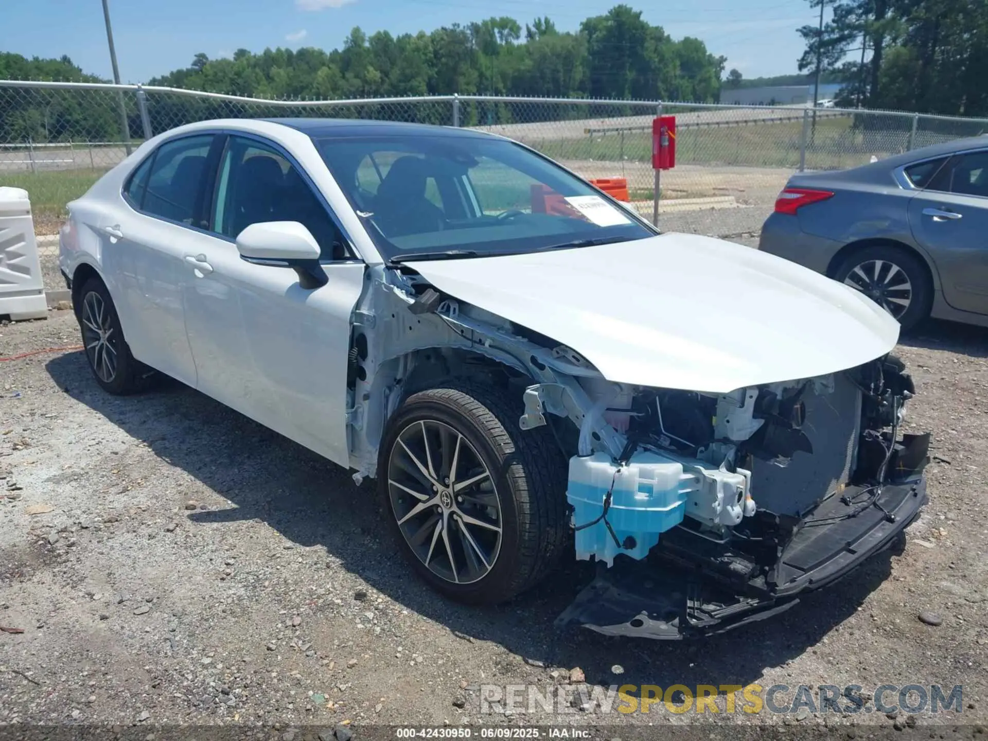 1 Photograph of a damaged car 4T1FZ1AK9RU095424 TOYOTA CAMRY 2024