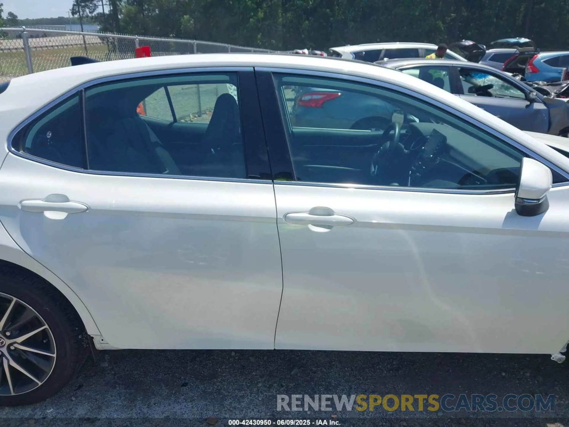 14 Photograph of a damaged car 4T1FZ1AK9RU095424 TOYOTA CAMRY 2024