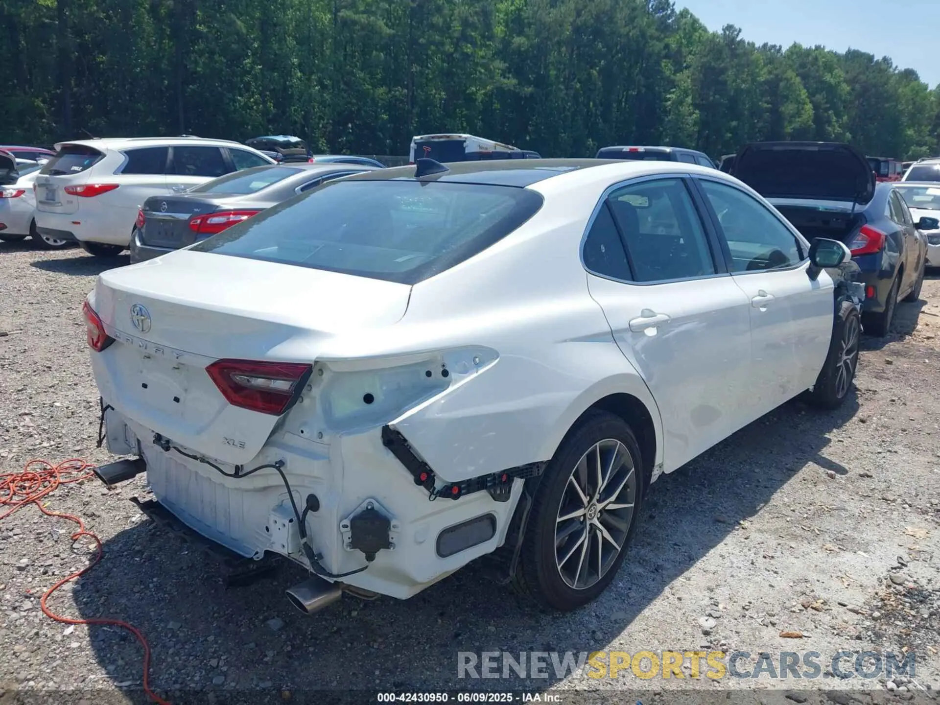 4 Photograph of a damaged car 4T1FZ1AK9RU095424 TOYOTA CAMRY 2024
