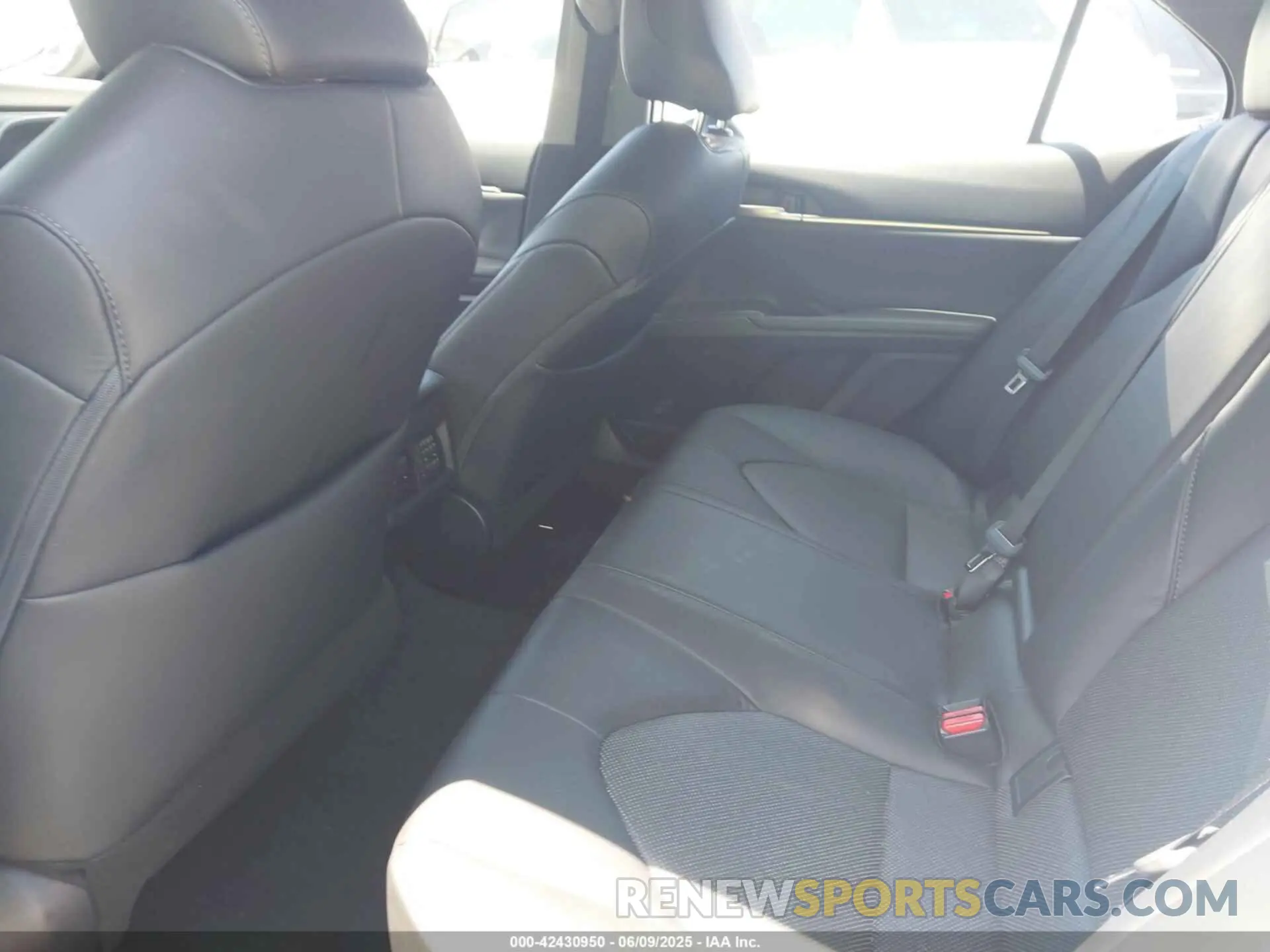 8 Photograph of a damaged car 4T1FZ1AK9RU095424 TOYOTA CAMRY 2024