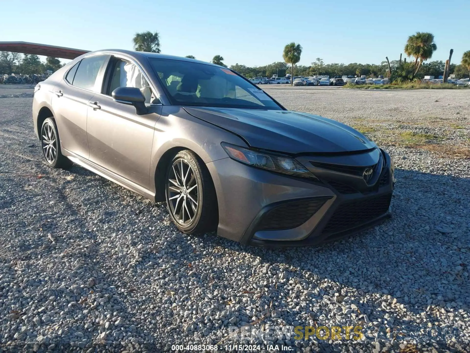 1 Фотография поврежденного автомобиля 4T1G11AK0RU247246 TOYOTA CAMRY 2024