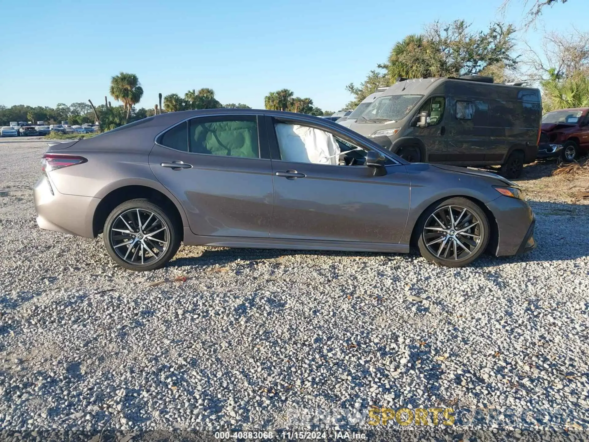 14 Фотография поврежденного автомобиля 4T1G11AK0RU247246 TOYOTA CAMRY 2024
