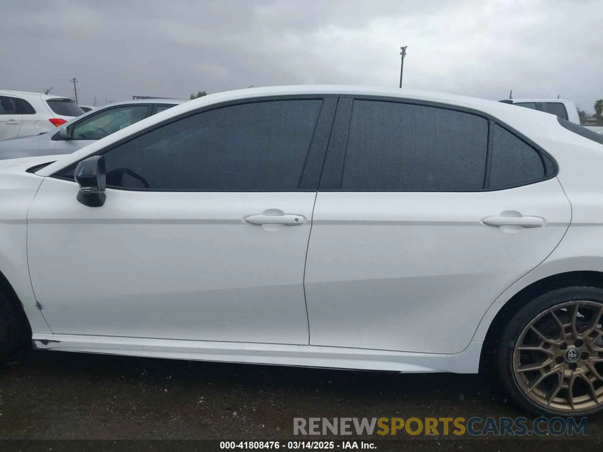 15 Фотография поврежденного автомобиля 4T1G11AK0RU260398 TOYOTA CAMRY 2024