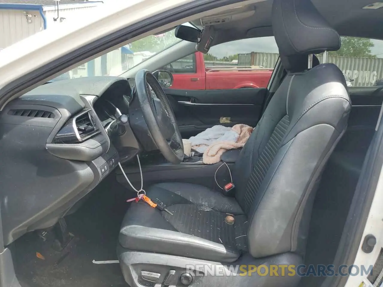 7 Фотография поврежденного автомобиля 4T1G11AK0RU870219 TOYOTA CAMRY 2024