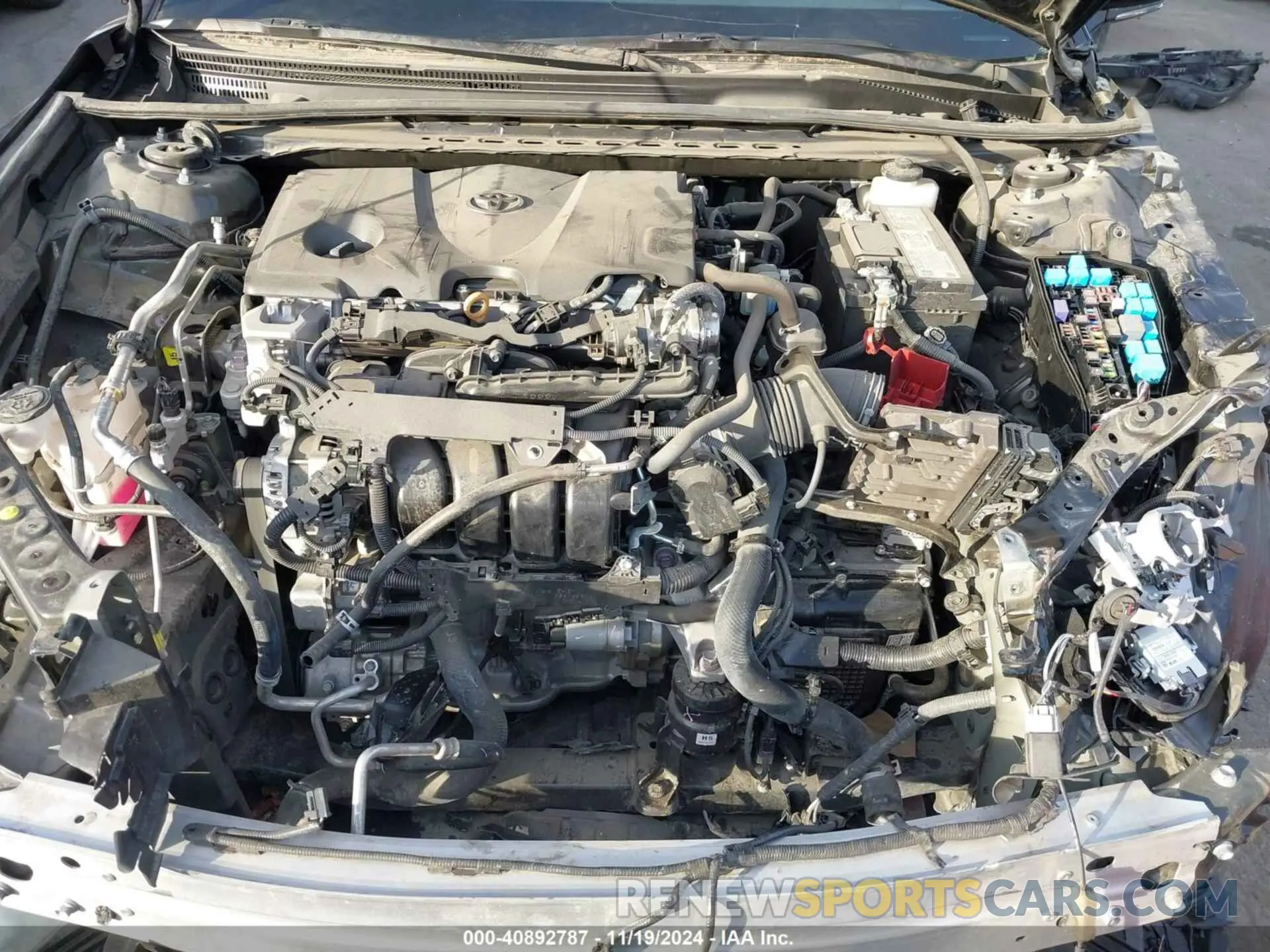 10 Фотография поврежденного автомобиля 4T1G11AK1RU189261 TOYOTA CAMRY 2024