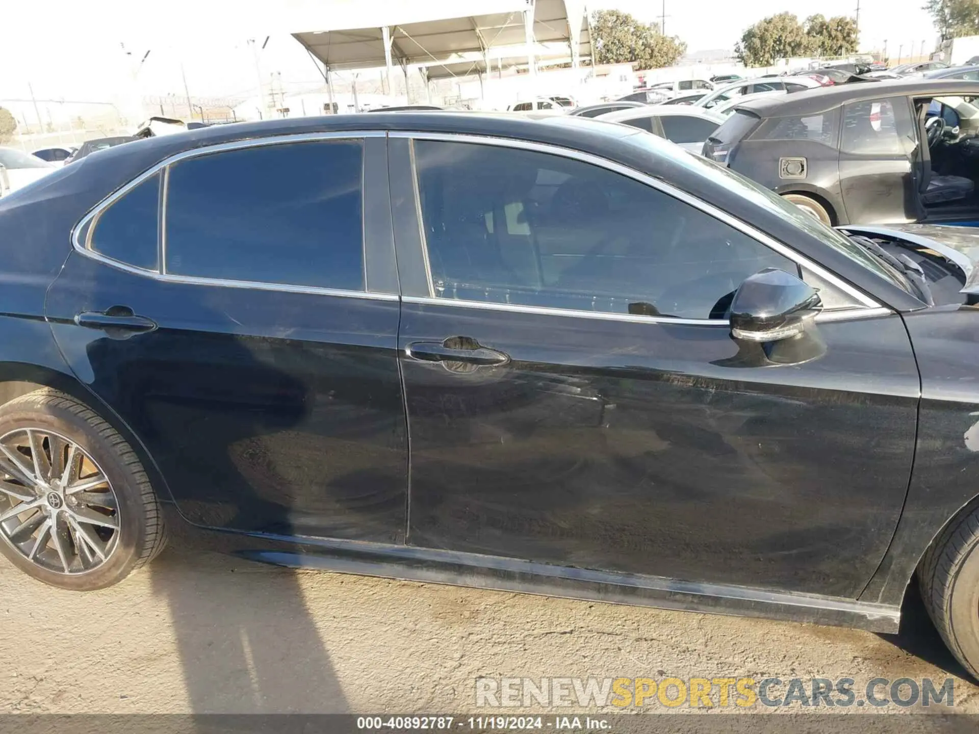 14 Фотография поврежденного автомобиля 4T1G11AK1RU189261 TOYOTA CAMRY 2024